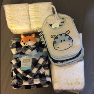 New Baby Set / Diapers Bibs Blanket